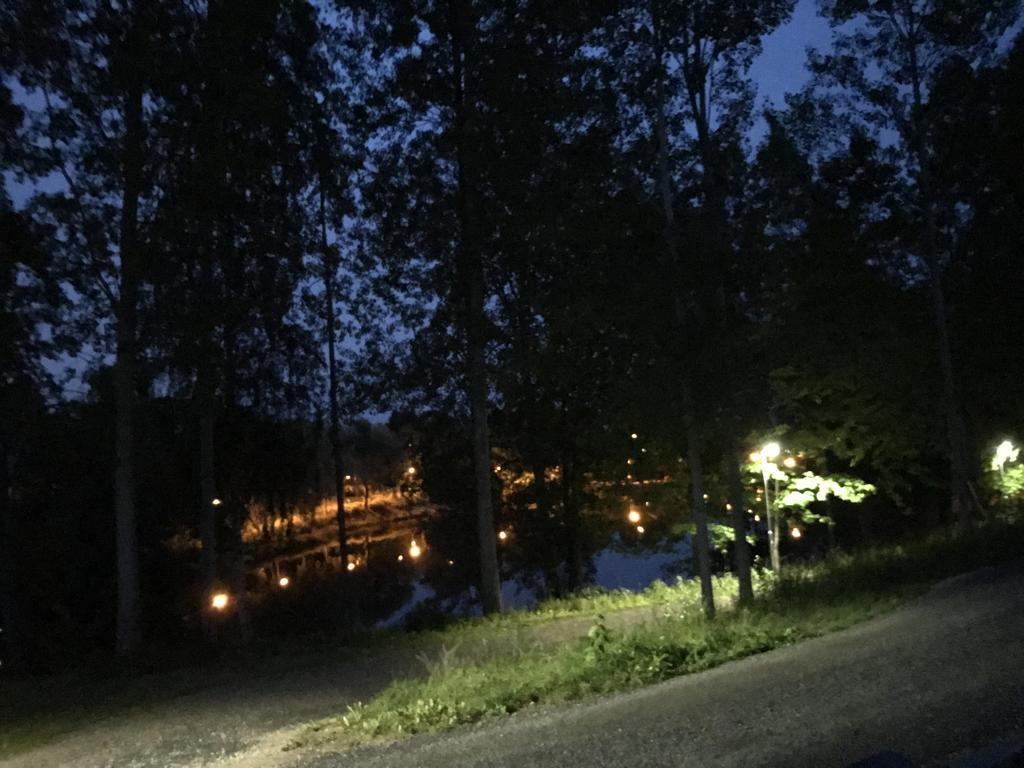 Smedens Stugby 度假居 Smedjebacken
